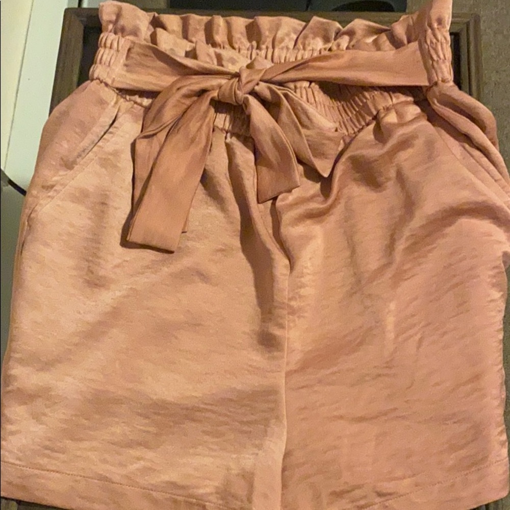 Pink shorts with bow